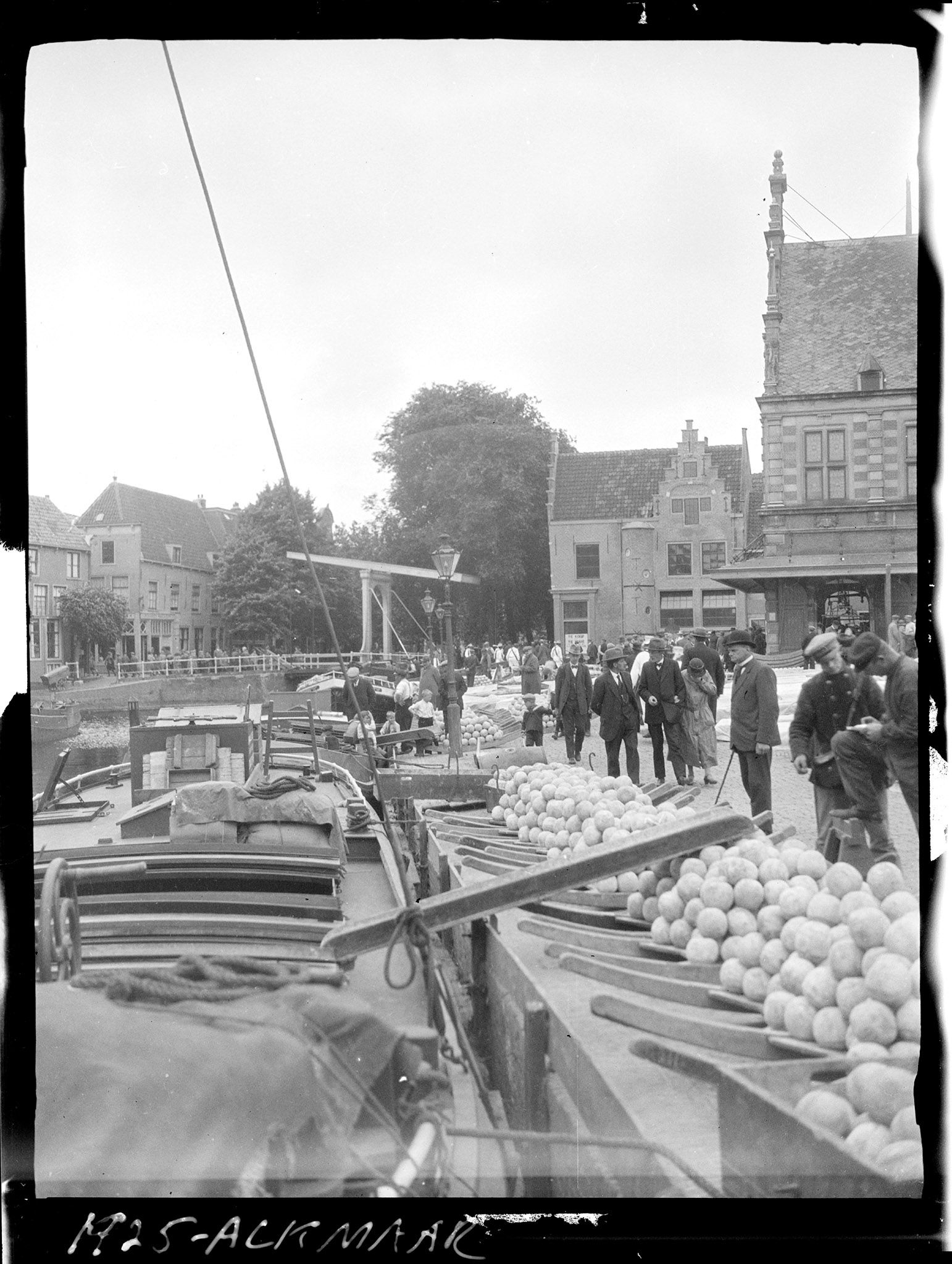 Balls of cheese line the streets adjacent to the canals around the city.